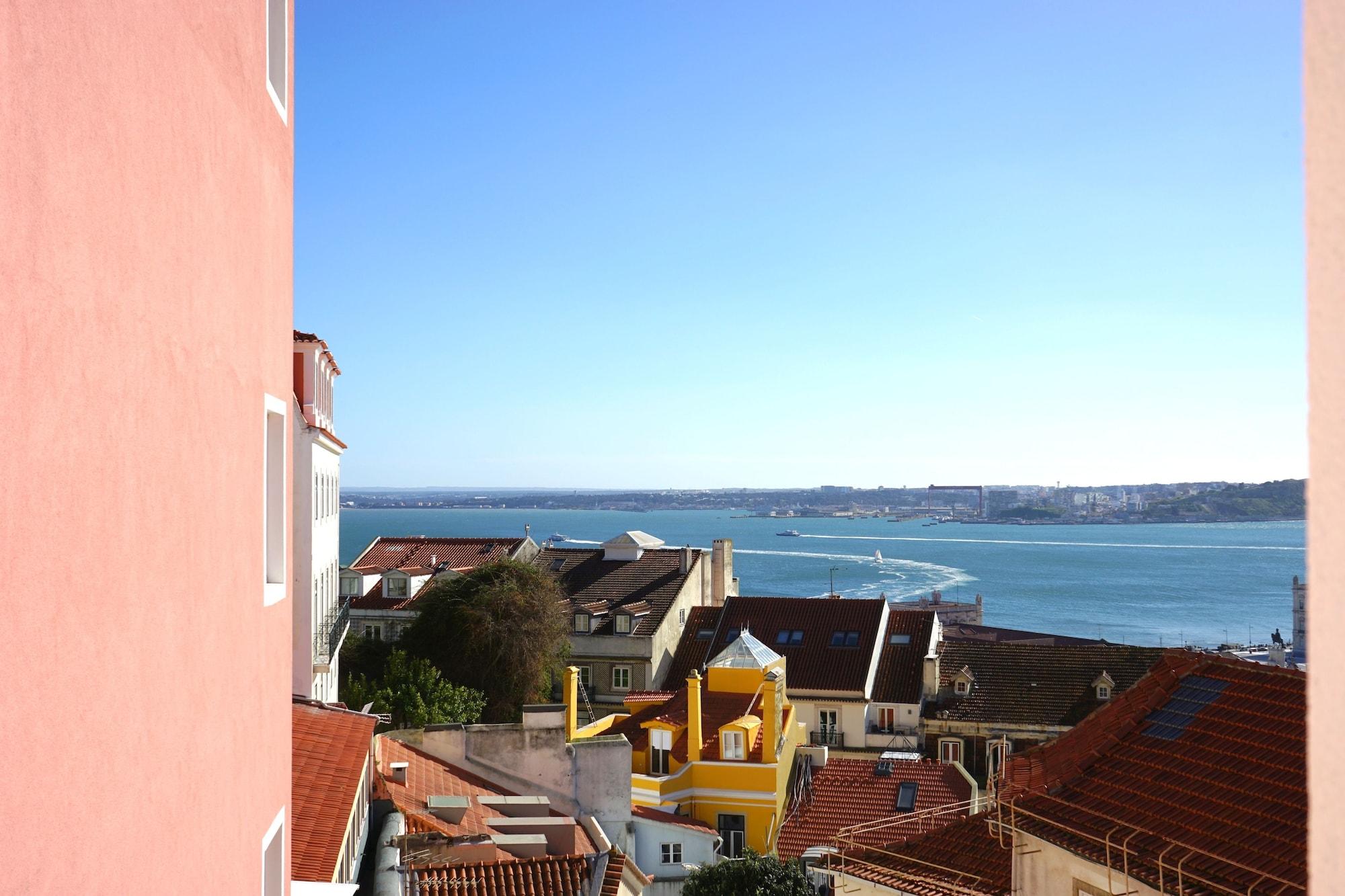 Solar Dos Mouros Hotel Lisbon Luaran gambar